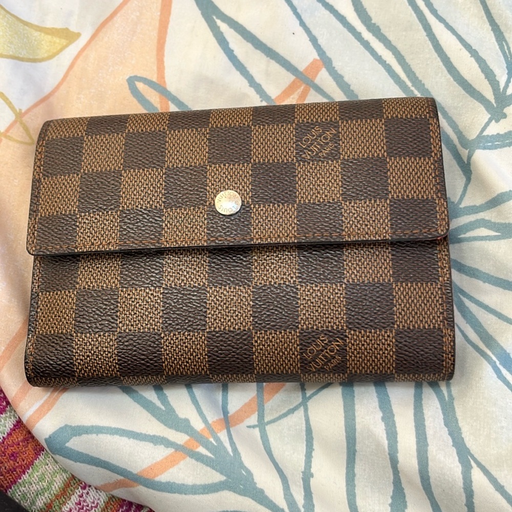 Louis Vuitton Damier Ebene Porte Tresor Etui Papier Wallet